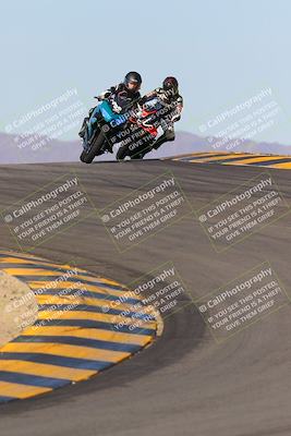 media/Dec-18-2022-SoCal Trackdays (Sun) [[8099a50955]]/Turns 9 and 10 Set 2 (1055am)/